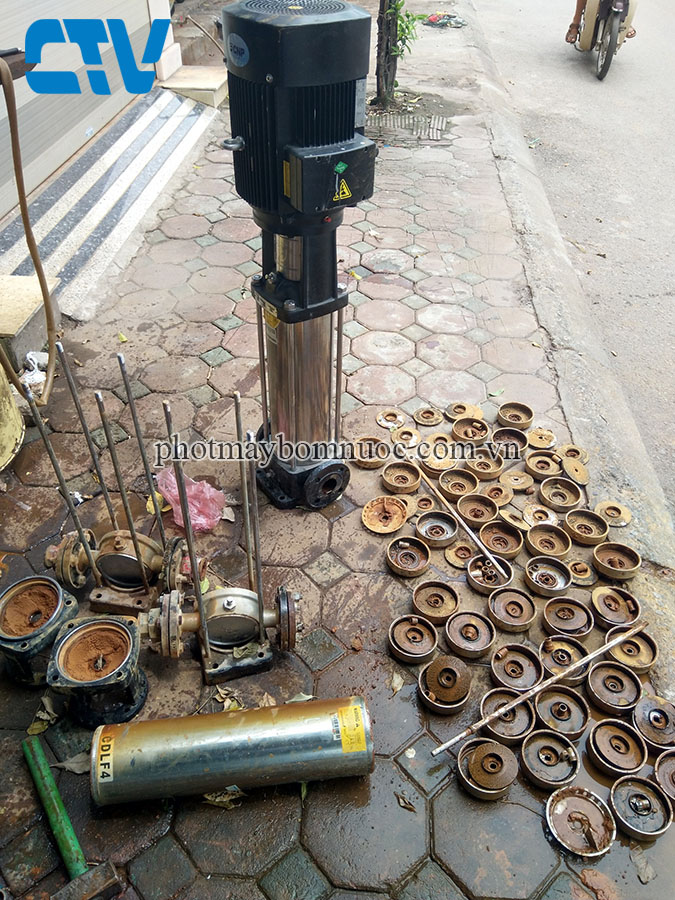 Sửa chữa máy bơm đa tầng trục đứng